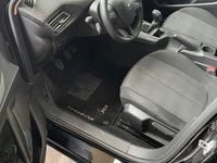 Usata Peugeot 308 92 CV (67 kW) 2015 Berlina