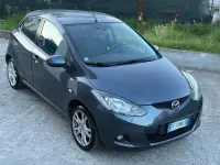 Usata Mazda 2 Inclusive 86 CV (63 kW) 2010 Grigio Utilitaria