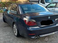 Usata BMW 530 218 CV (160 kW) 2003 Blu Berlina