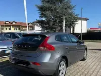 Usata Volvo V40 120 CV (88 kW) 2016 Grigio Berlina