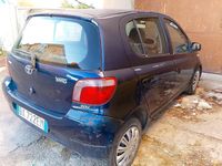 Usata Toyota Yaris 2001 Blu Berlina