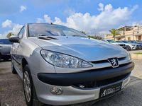 Usata Peugeot 206 68 CV (50 kW) 2005 Grigio Berlina