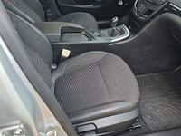 Usata Opel Insignia 140 CV (102 kW) 2015 Grigio Station wagon