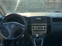 usata Toyota Corolla Verso 2.0 tdi D-4D Low Cost