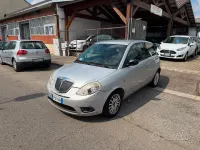 Usata Lancia Ypsilon Platinum 75 CV (55 kW) 2013 Grigio Utilitaria