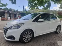 Usata Peugeot 208 Active 102 CV (75 kW) 2019 Bianco Utilitaria