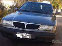 Usata Lancia Dedra 88 CV (64 kW) 1990 Grigio Berlina