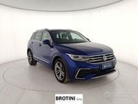 Usado VW Tiguan R-line 190 CV (139 kW) 2023 Azul SUV