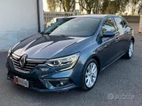 Usata Renault Mégane IV Bose Edition 110 CV (80 kW) 2016 Grigio Berlina