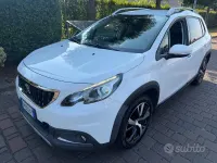 Usata Peugeot 2008 GT-line 99 CV (72 kW) 2017 Bianco SUV