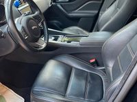 Usata Jaguar F-Pace Portfolio 250 CV (183 kW) 2018 Nero SUV