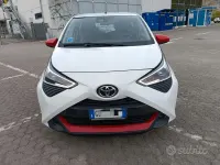 Usata Toyota Aygo Connect Style 72 CV (52 kW) 2021 Bianco Utilitaria