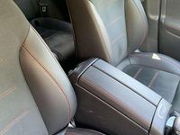 Usata Mercedes B200 150 CV (110 kW) 2019 Argento Monovolume