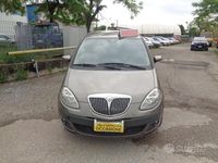 Usata Lancia Musa 95 CV (69 kW) 2005 Marrone Monovolume