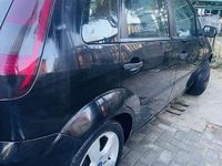 Usata Ford Fiesta 90 CV (66 kW) 2004 Utilitaria