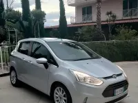 Usata Ford B-MAX Titanium 75 CV (55 kW) 2015 Grigio Monovolume