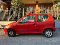 usata Fiat 600 rosso Ferrari