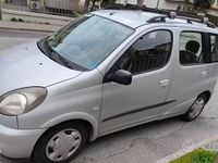 Usata Toyota Yaris Verso 2000 Grigio Monovolume