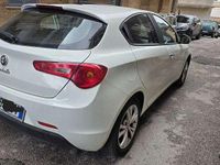 Usata Alfa Romeo Giulietta Business 120 CV (88 kW) 2015 Utilitaria