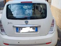 Usata Lancia Ypsilon 75 CV (55 kW) 2008 Bianco Utilitaria