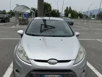 Usata Ford Fiesta Titanium 82 CV (60 kW) 2010 Bianco Berlina