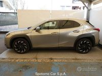 Usata Lexus UX 152 CV (111 kW) 2019 Grigio SUV