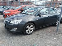 Usata Opel Astra 110 CV (80 kW) 2012 Grigio Berlina