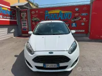 Usata Ford Fiesta Business Edition 75 CV (55 kW) 2013 Bianco Berlina
