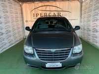 Usata Chrysler Voyager Limited 149 CV (109 kW) 2007 Grigio Monovolume