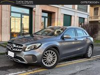 Usata Mercedes GLA180 122 CV (89 kW) 2018 Grigio SUV