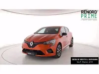 Usata Renault Clio Techno 145 CV (106 kW) 2023 Arancione Utilitaria