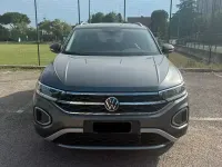 Usata VW T-Roc Style 150 CV (110 kW) 2024 Grigio SUV