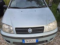 Usata Fiat Punto 60 CV (44 kW) 2004 Blu Utilitaria