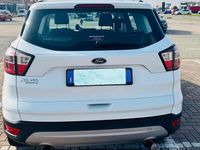 Usata Ford Kuga S 120 CV (88 kW) 2017 Bianco SUV