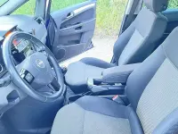Usata Opel Zafira 94 CV (69 kW) 2012 Monovolume