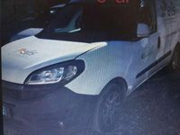 Usata Fiat Doblò 95 CV (69 kW) 2019 Bianco Monovolume