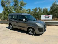 Usata Opel Combo 105 CV (77 kW) 2012 Marrone Monovolume