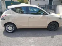 Usata Lancia Ypsilon Gold 80 CV (58 kW) 2016 Utilitaria