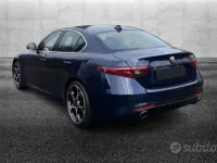 Usata Alfa Romeo Giulia Sprint 201 CV (147 kW) 2018 Blu/azzurro Berlina