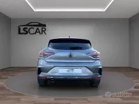 Usado Renault Clio V Techno 91 CV (66 kW) 2025 Gris Berlina
