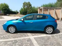 Usata Alfa Romeo Giulietta Business 120 CV (88 kW) 2018 Blu Utilitaria