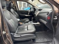 Usata Renault Alaskan Intens 190 CV (139 kW) 2018 Bronzo Pick-up