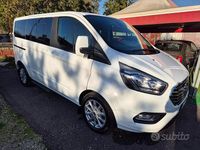Usata Ford Tourneo 150 CV (110 kW) 2023 Bianco Monovolume
