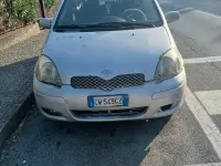 Usata Toyota Yaris 75 CV (55 kW) 2005 Grigio Berlina