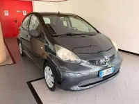 Usata Toyota Aygo 68 CV (50 kW) 2007 Blu/azzurro Utilitaria