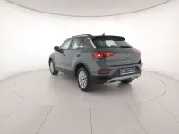 Usata VW T-Roc Life 150 CV (110 kW) 2025 Indium grey metallizzato nero SUV