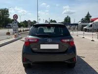 Usata Toyota Yaris 69 CV (50 kW) 2018 Grigio Utilitaria