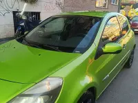 Usata Renault Clio III 75 CV (55 kW) 2009 Verde Berlina