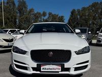 Usata Jaguar XE Prestige 180 CV (132 kW) 2016 Bianco Berlina