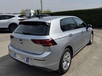 Usata VW Golf VIII Life 116 CV (85 kW) 2025 Dolomite silver Berlina